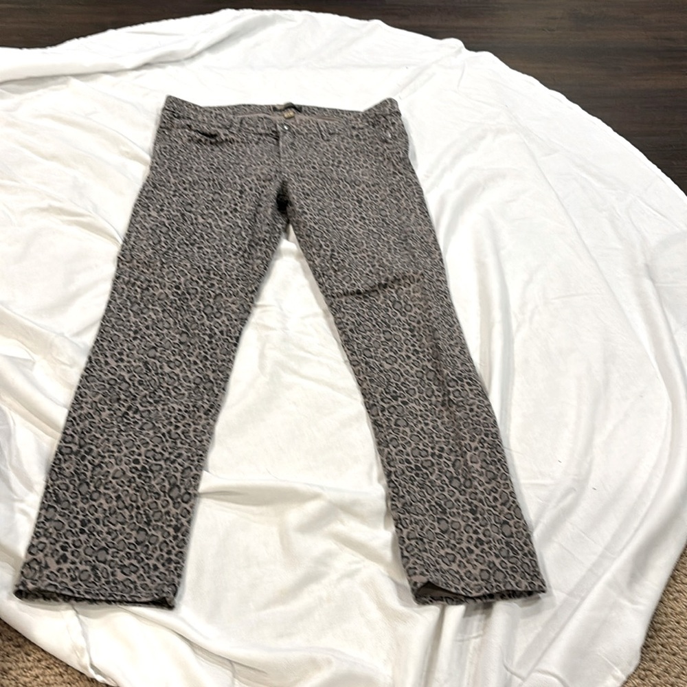 Paige Peg Skinny animal print Jeans size 31 inseam 29